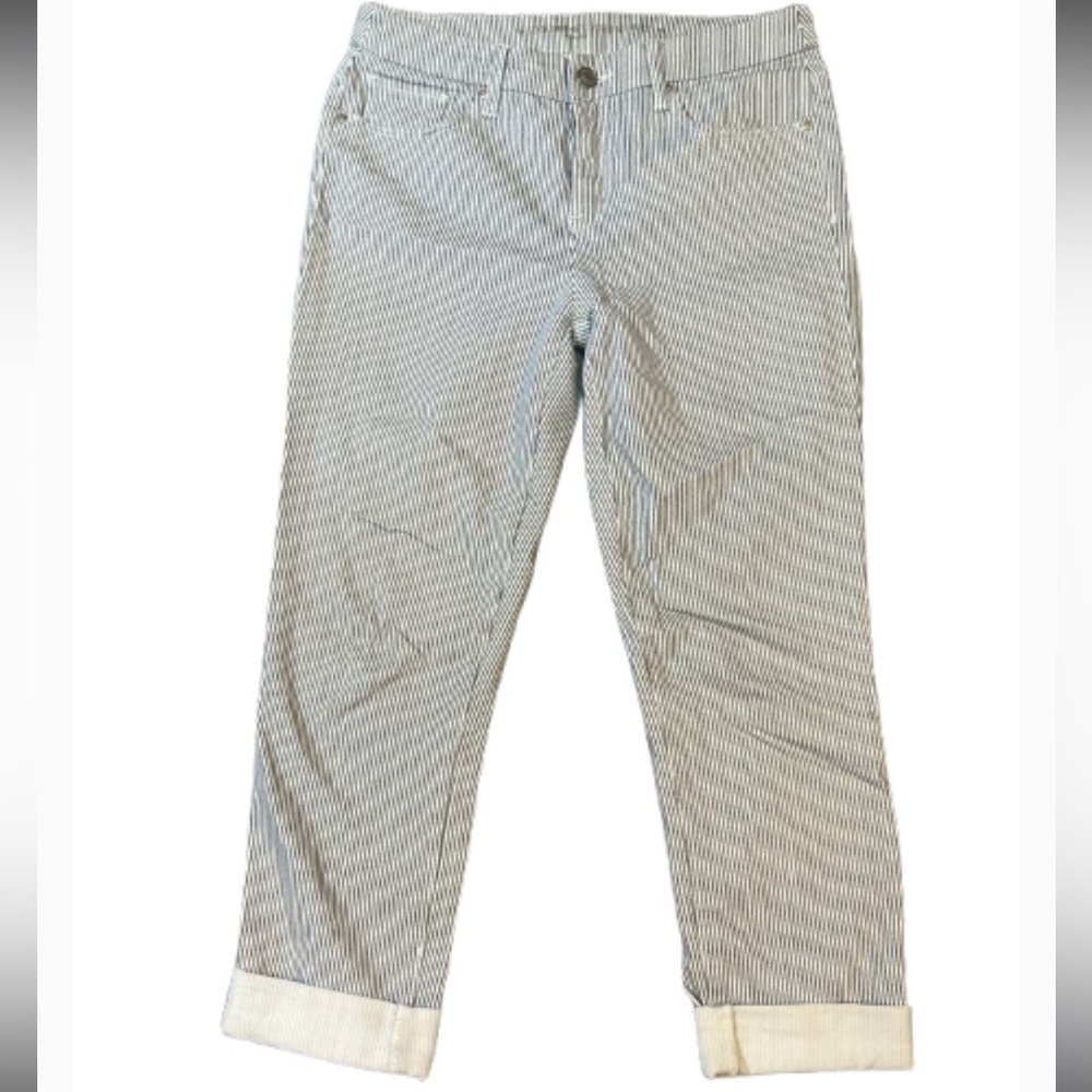 Chico's Ankle Cropped Jeans Girlfriend Sliming with Rolled Cuffs size 4 small - Picture 3 of 15